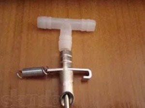 Нипельная поилка для кроликов